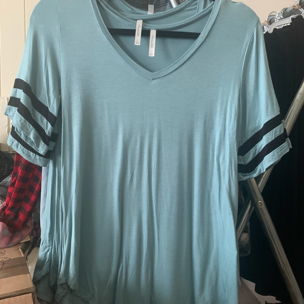 Sea foam green short sleeve baseball tee